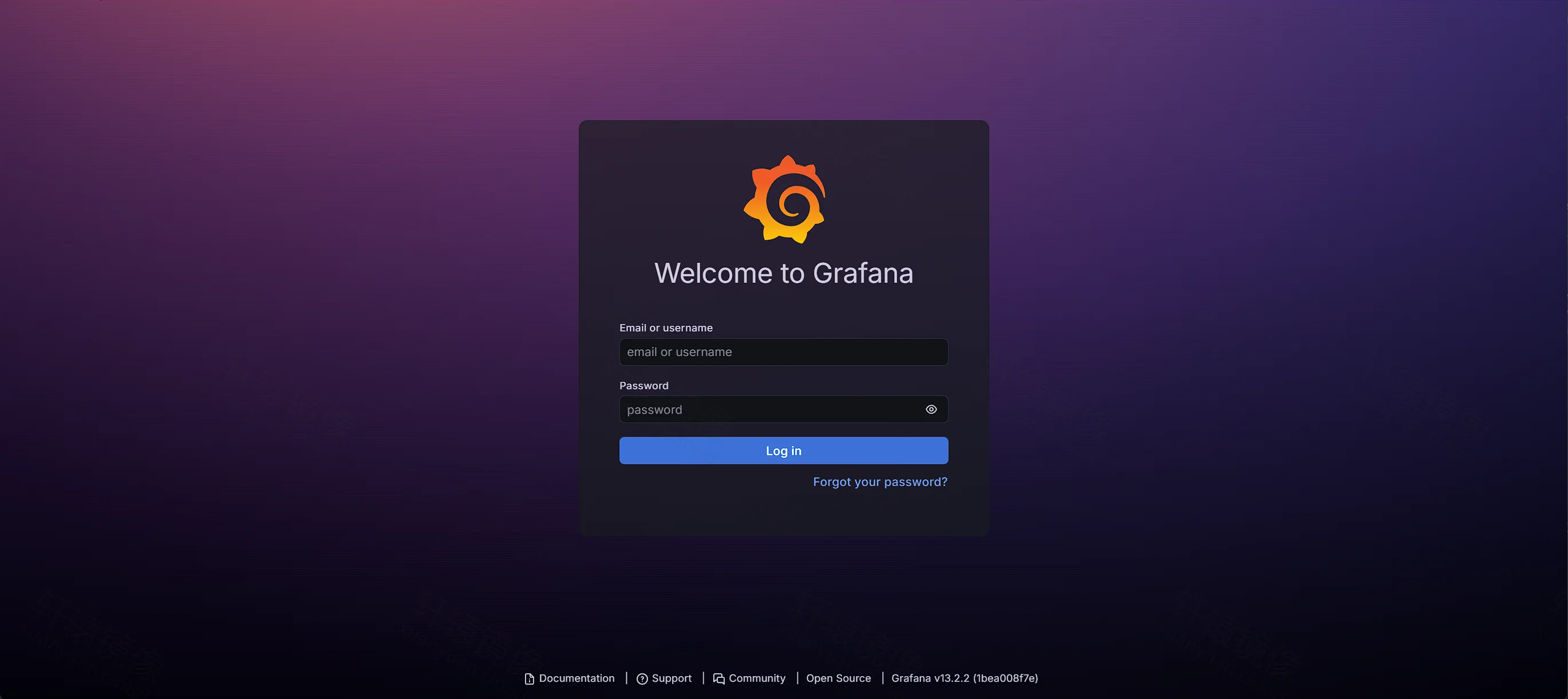 点击放大 Grafana 登录页 Welcome to Grafana,页脚 v13.2.2